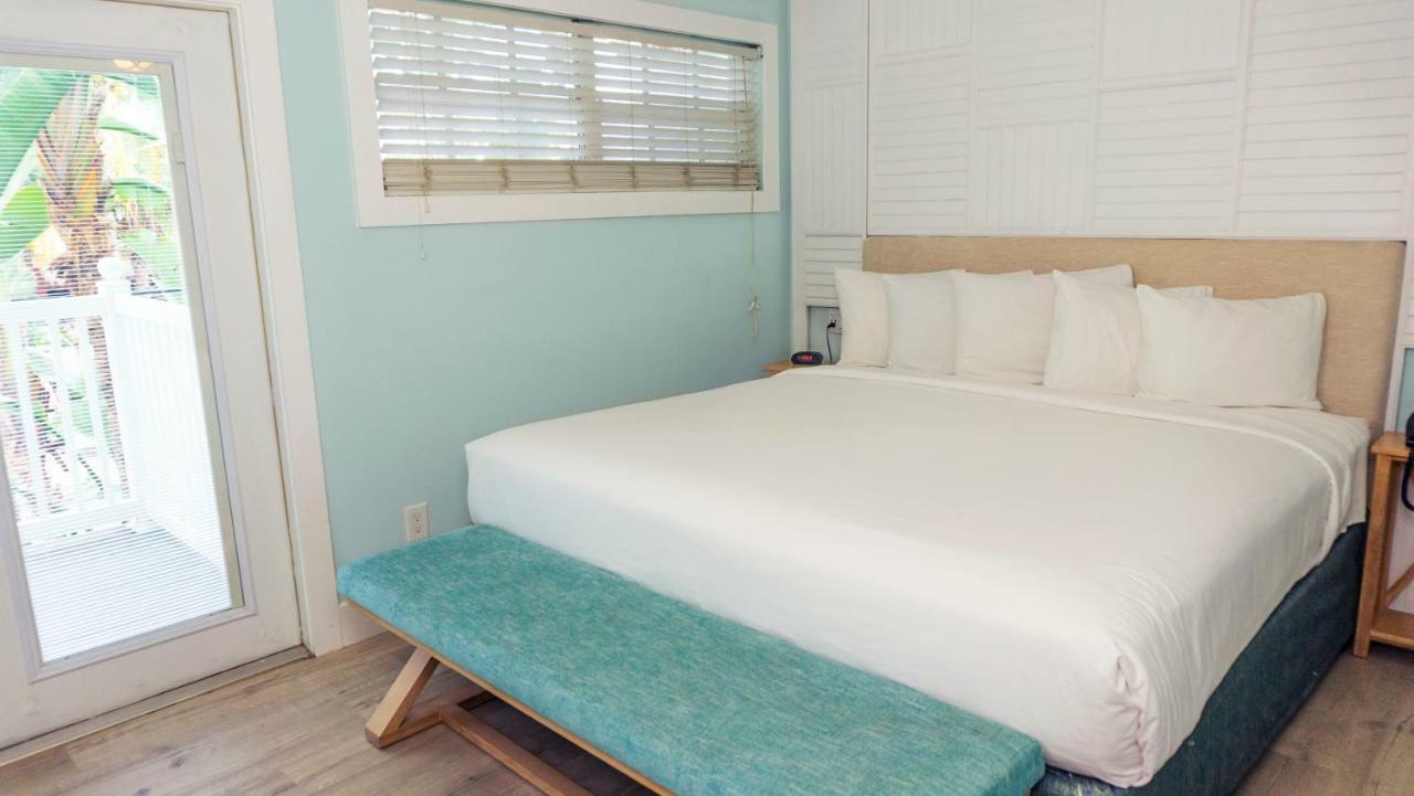 Lighthouse Resort: Inn & Suites Fort Myers Exteriör bild