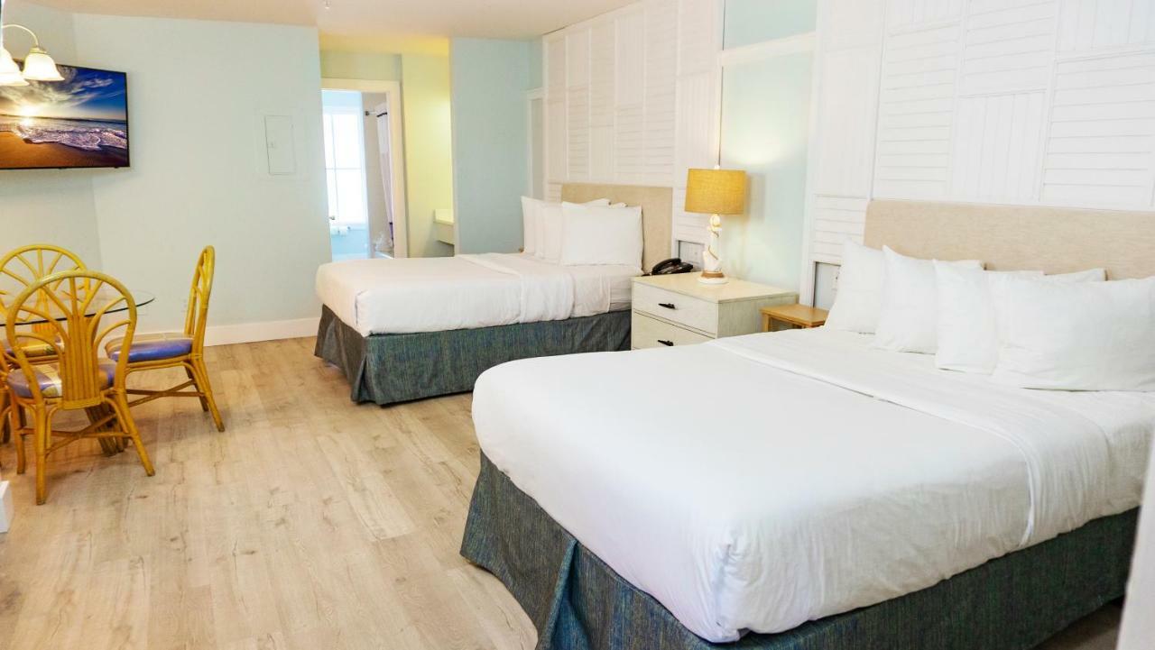 Lighthouse Resort: Inn & Suites Fort Myers Rum bild